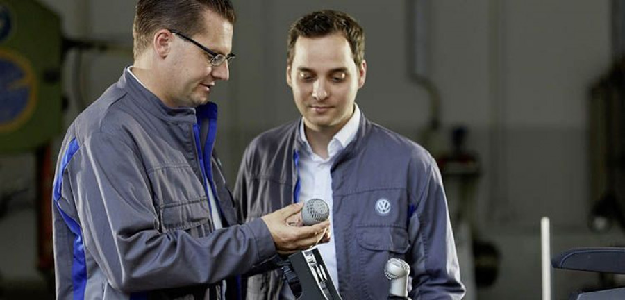 READY FOR MASS PRODUCTION: VOLKSWAGEN USES THE LATEST 3D PRINTIN