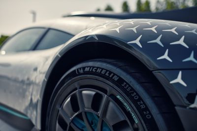MICHELIN Pilot Sport Cup 2 R AMG ONE 1