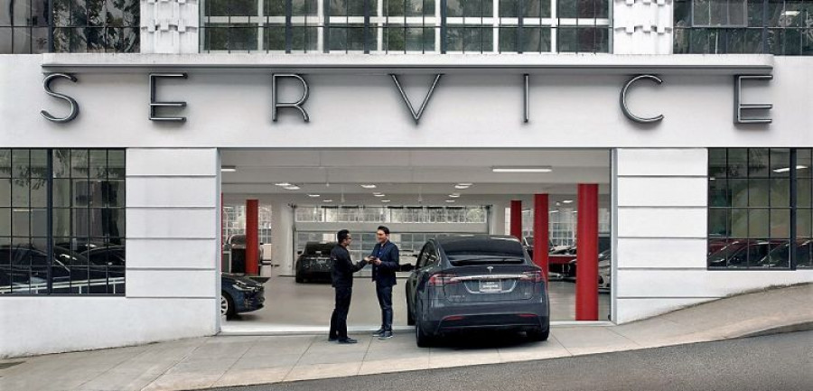 Tesla service center carroceria