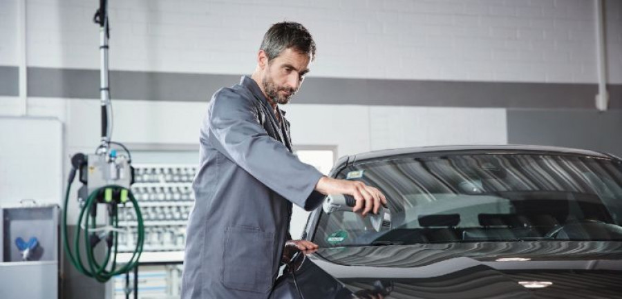 Lámparas de luz de día con iluminación LED de Axalta.