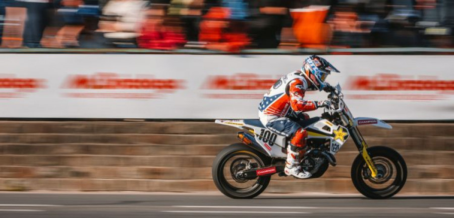 Eddy Seel wolf lubricantes motos champion