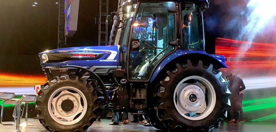 BKT_Escorts_AutomatedConceptTractor_6