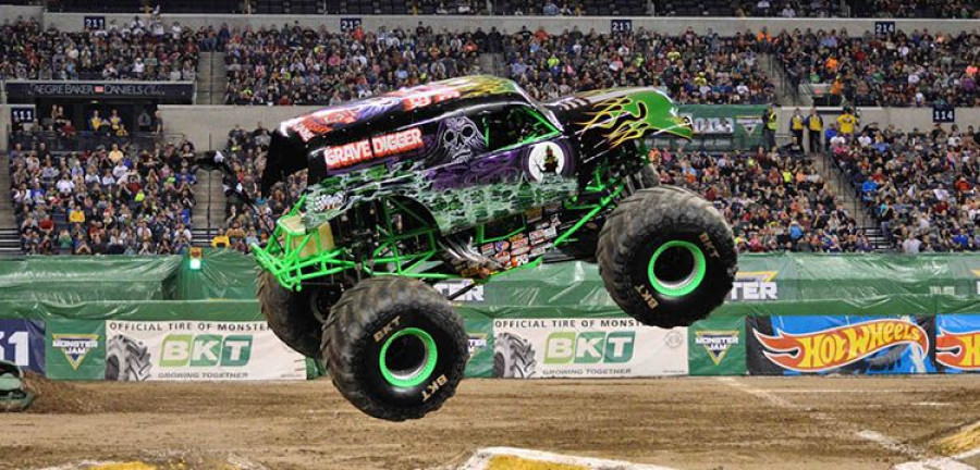 BKT_MonsterTruck