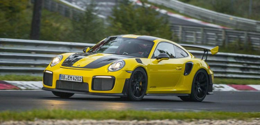 Michelin_PSCUP2_Porsche_GT2_RS_1