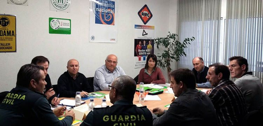 astrauto_mesa_redonda_talleres_ilegales