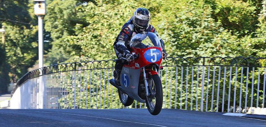 avon_gana_clasica_michael_dunlop
