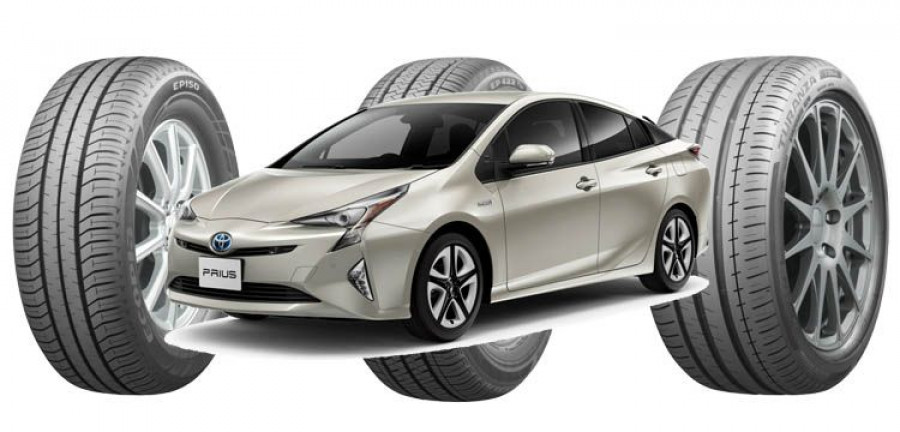 Toyota_Prius_Bridgestone