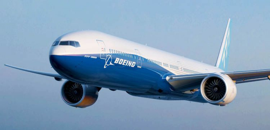 777-300ER Images