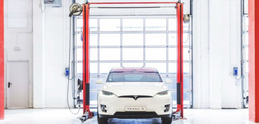 TeslaServiceCenterHospitalet