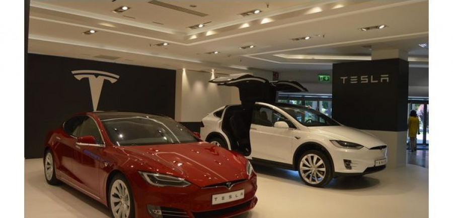 tesla_puerto_banus