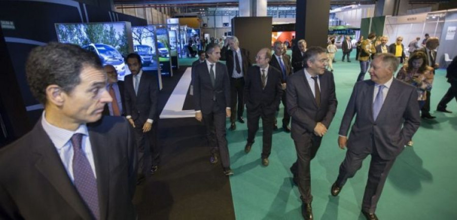 ministro_inauguracion_autobuses