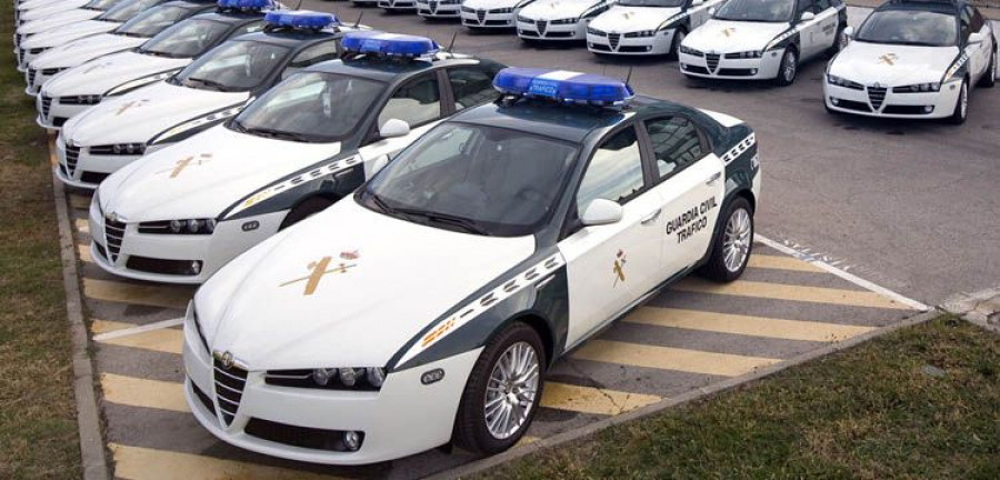 parque_coches_guardia_civil_2