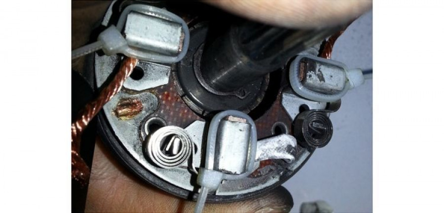 escobillas_motor_loctite