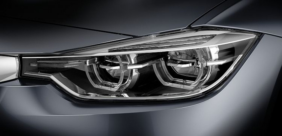 HELLA_BMW_3er_Scheinwerfer