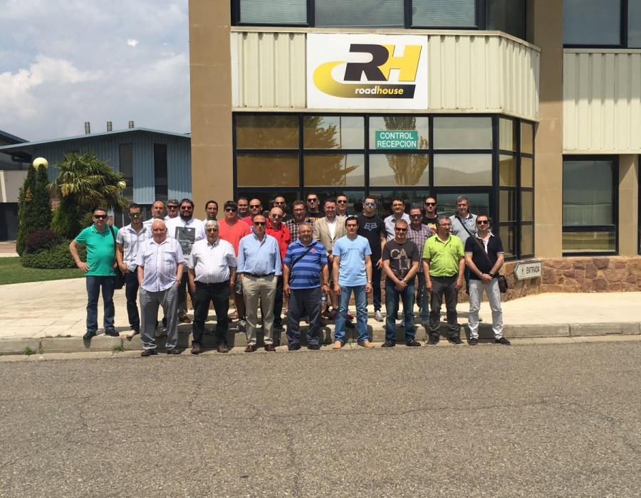 Clientes_Gaudí_visita_Road_House_Soria