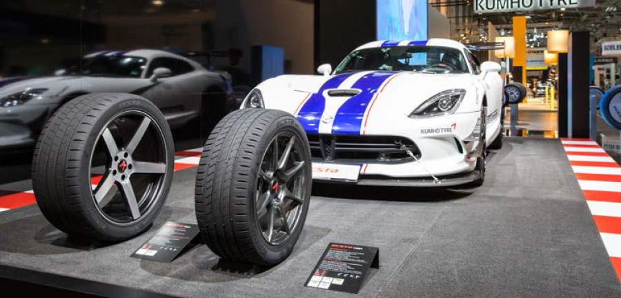 kumho_Dodge_Viper_Reifen