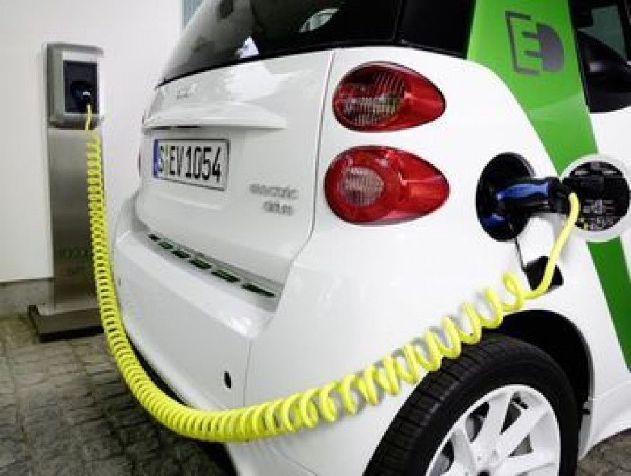 Apple_estudiar_baterias_coches_eléctricos
