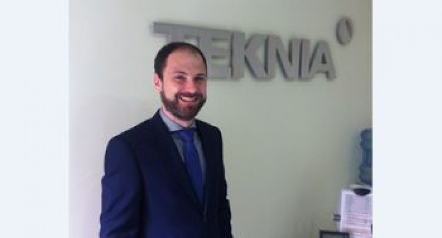 Enrique_Sánchez_García_controller_Teknia