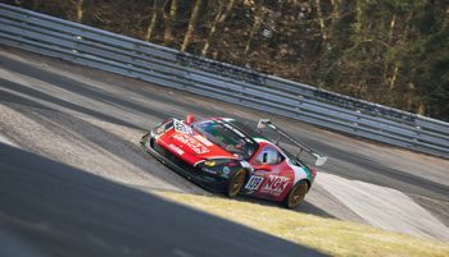 NGK_Ferrari_VLN1_2