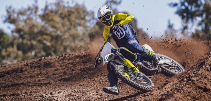 Husqvarna neumaticos Dunlop