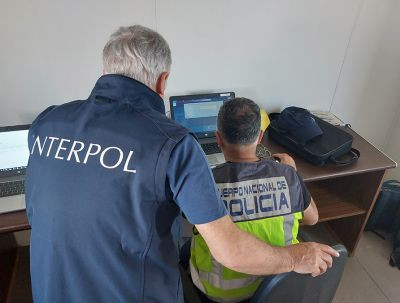 Policia nacional operacion interpol vehiculos 2