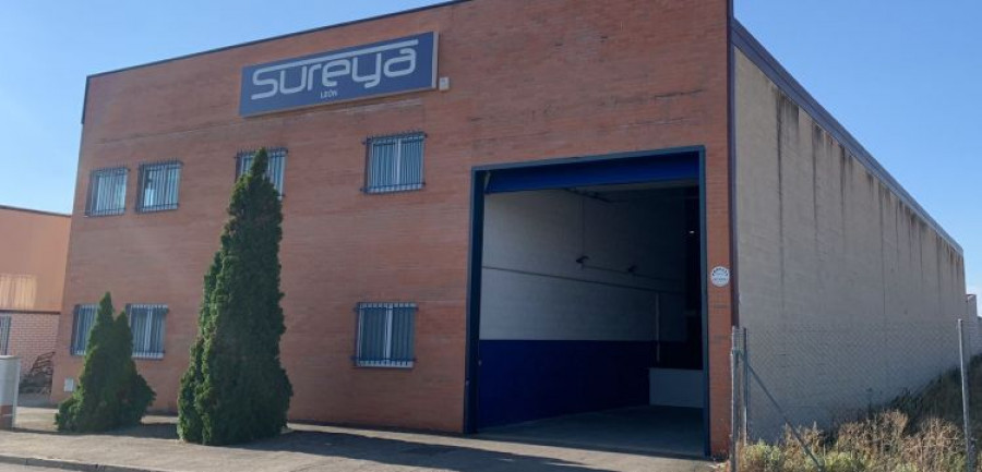 Sureya leon