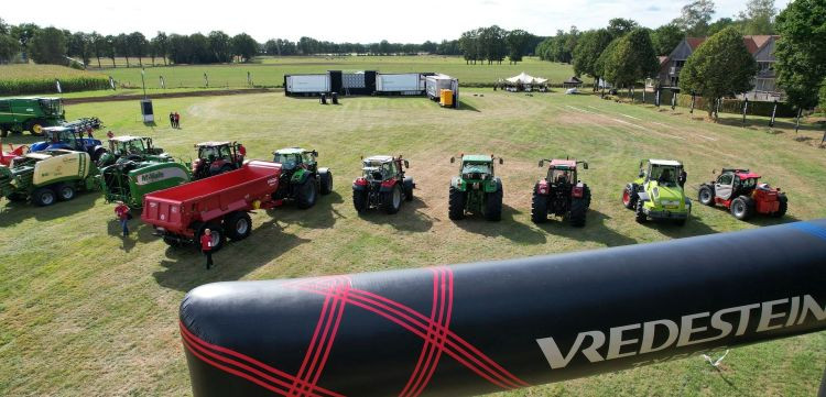 Traxion25 Vredestein