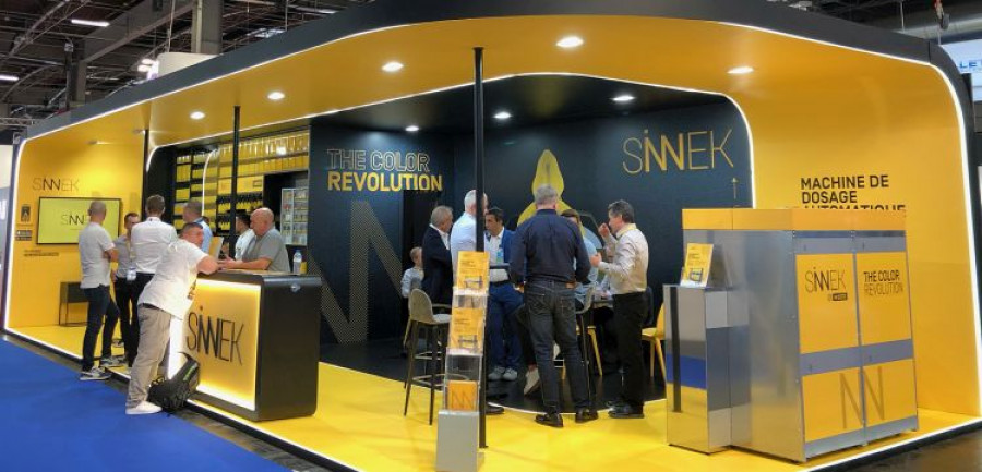 Sinnek stand equip auto
