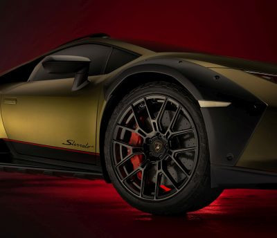 Lamborghini Huracan Sterrato neumaticos Bridgestone 2