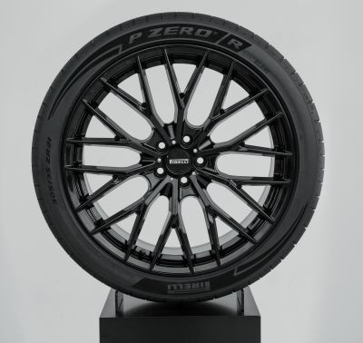 Pirelli PZero R2