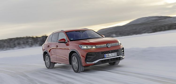 VW Tiguan   Apollo Tyres