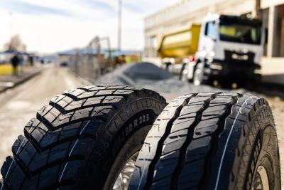 MICHELIN X WORKS construccion 2