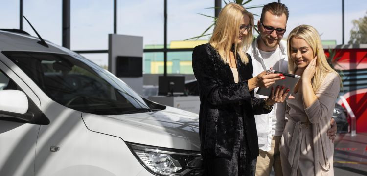 Feneval rent a car