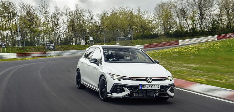 Bridgestone Potenza Race x Gold GTI EDITION 50