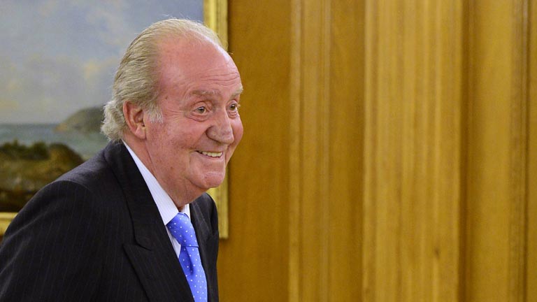 El rey bromea con su vuelta al 