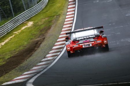 24h nuerburgring walkenhorst yokohama