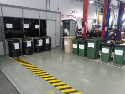 almacenamiento residuos taller toyota
