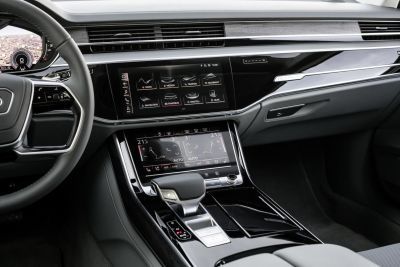 Audi A8 carglass