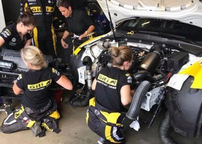 Giti Tire nurburgring chicas