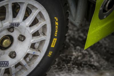 GSERIES16 G5 Pirelli 2