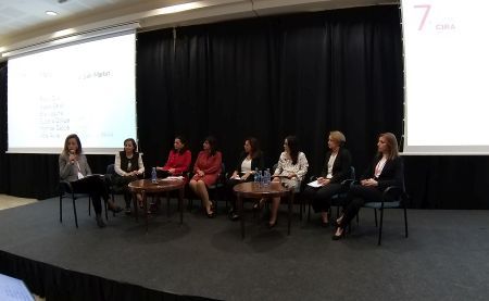 mesa mujeres CIRA debate 2