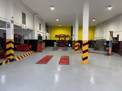 Neumaticos Maria Hernandez Grupo Driver interior