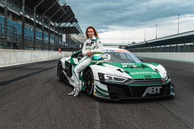 Sophia Floersch DTM Schaeffler